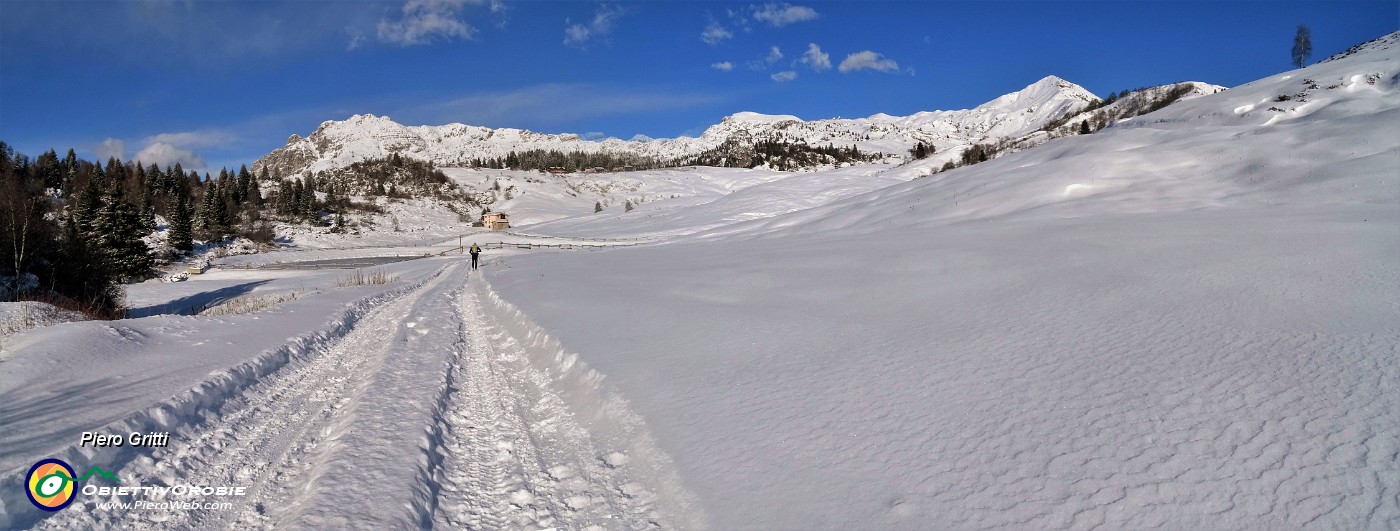 47 E siamo ai Piani di Artavaggio (1650 m).jpg